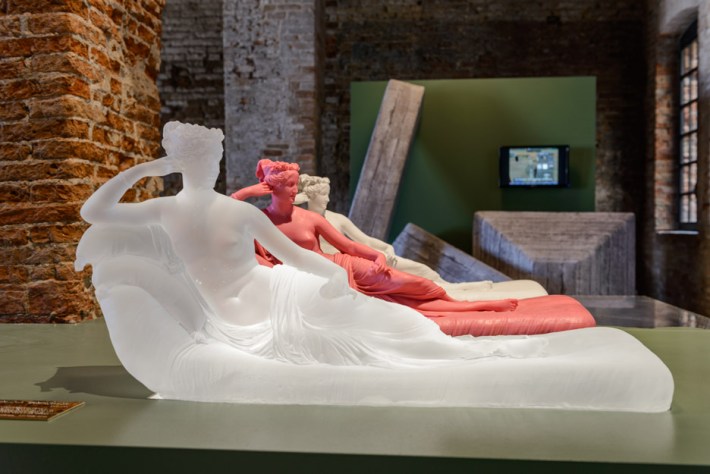 a-world-of-fragile-parts-v-a-victoria-albert-pavilion-exhibition-venice-architecture-biennale-2016_dezeen_936_4